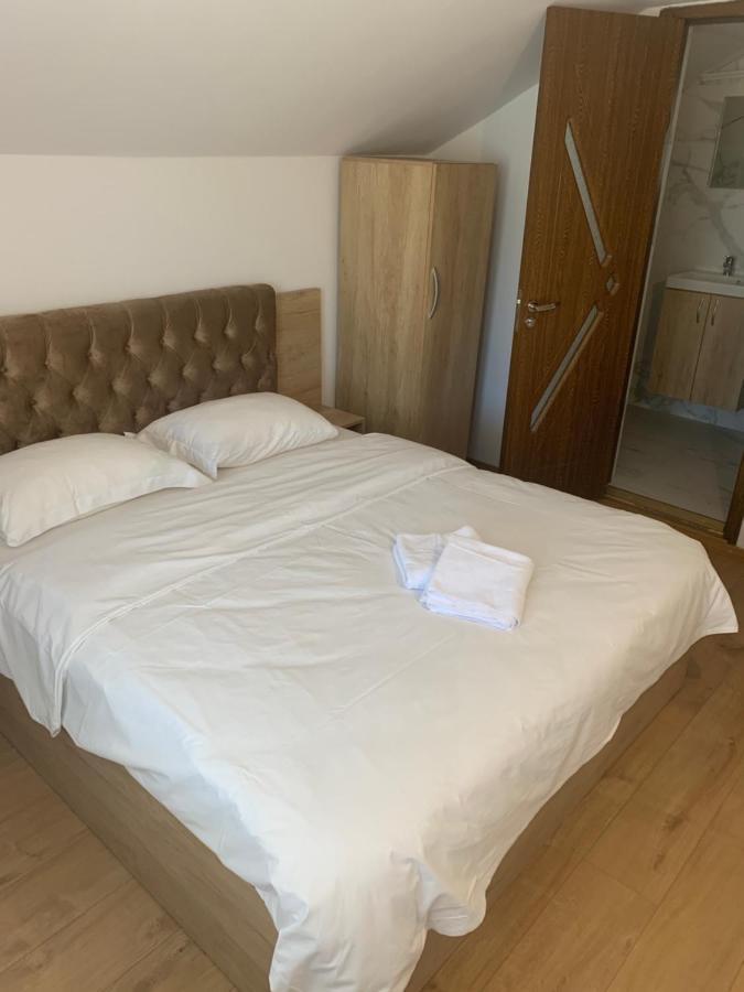 Pensiunea Laura 3* Chiscau